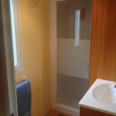 Mobil Au Cap Ferret, Situe Au 4 Etoiles Siblu Les Embruns A Claouey Леж-Кап-Ферре